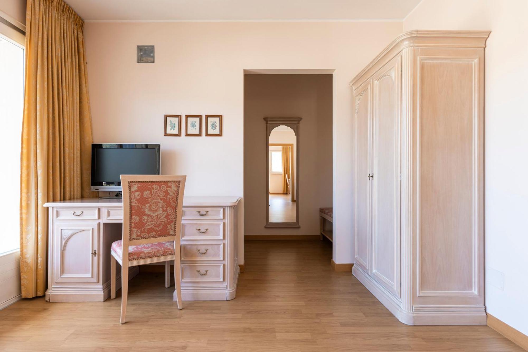 Weingarten Terlan - Rooms & Breakfast Rum bild
